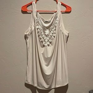 Cato Woman cream colored lace front sleeveless top 22/24